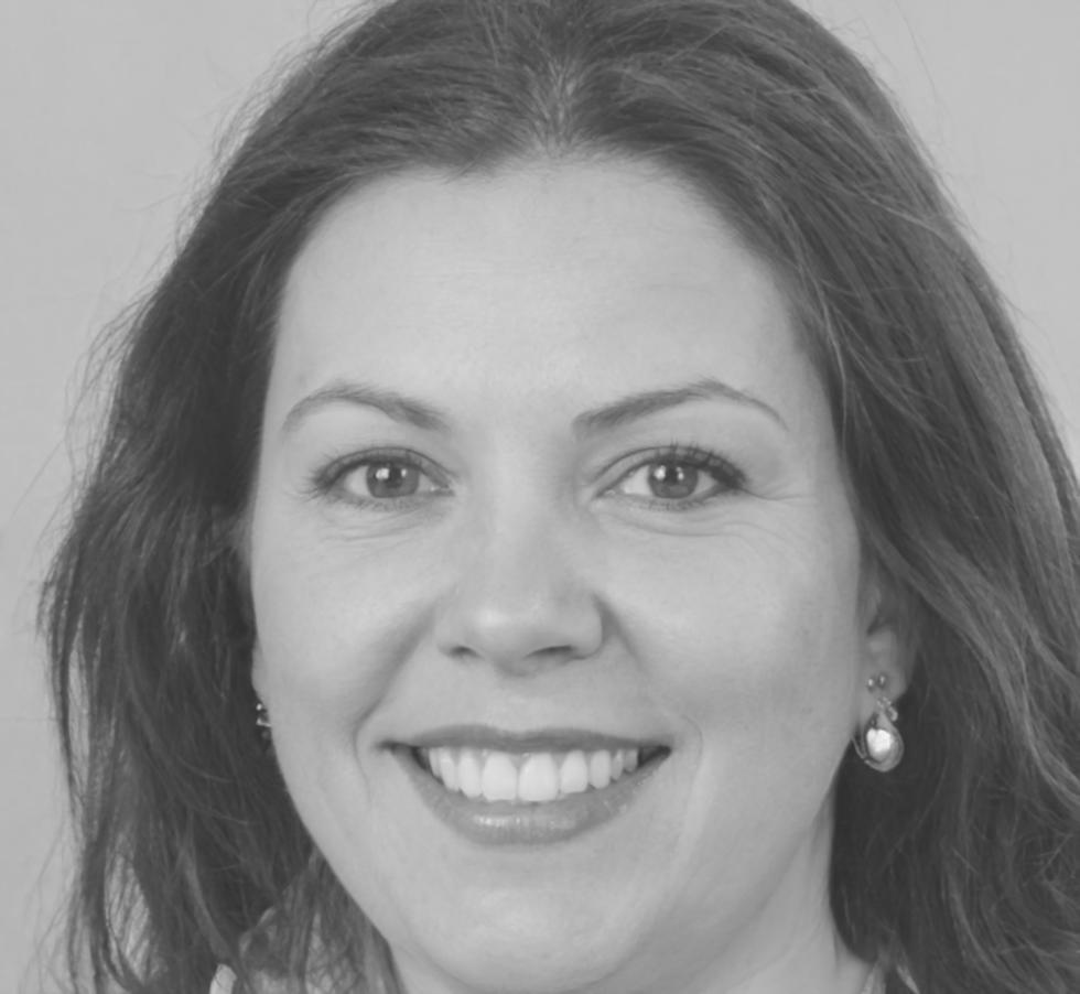 Professora Carla Oliveira